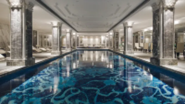 Rsun the Lakefort Hotel