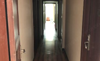 Chongqing Yishun Hotel