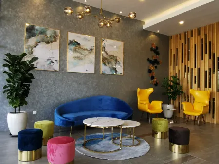 Otel Hotel Sibu Отели рядом с достопримечательностью «Lin's Swan Garden»