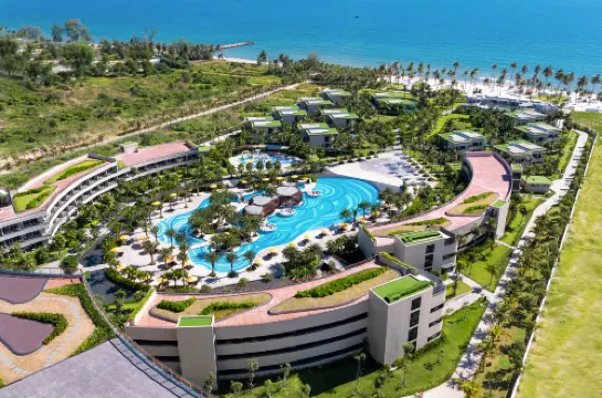 Pullman Phu Quoc Beach Resort