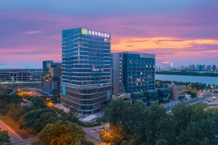 Grace Select Hotel(Nanchang Honggutan Store) Отели рядом с достопримечательностью «Jiangxi Science and Technology Normal University (Fenglin Campus)»