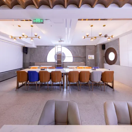 ELONG YAM HOTEL