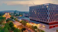 Nanjing University International Conference Center Hotel in zona Nanjing Institute of Industry Technology Department of Foreign Languages