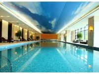 海御19公寓(威海国际海水浴场黄金海岸店) - 室内游泳池