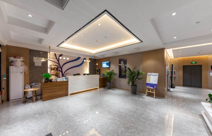 Chuxing Xinxuan Hotel (Lichuan Central Passenger Transport Dongfangcheng)