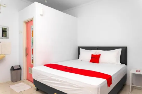 Formerly Reddoorz Resort Syariah Jaya Tirta Abadi Hotels in Purwakarta Regency