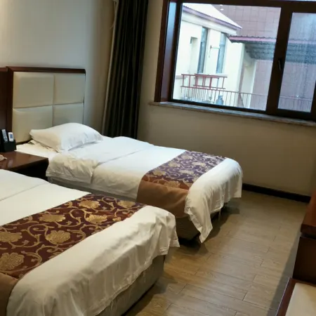 Tianyue Business Hotel