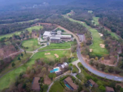 เมาน์เท่นครีก กอล์ฟ รีสอร์ท แอนด์ เรสซิเดนซ์ โรงแรมในอำเภอ สีคิ้ว