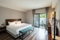 Grandlife Hot Spring Hotel - Rooftop Pools