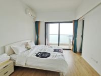 惠州小径湾四季风度假公寓酒店 - 180度豪华海景一房一厅双床观海轩套房