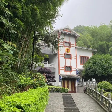 Taohuashan Ecological Garden Hotel
