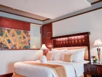 Hotel Savoy Homann Hotels near Merdeka Building