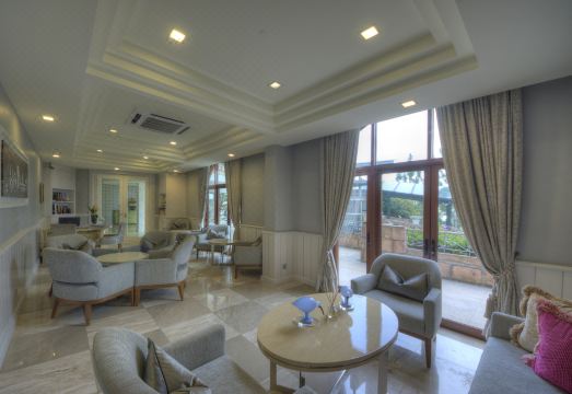 2. 더 샤토 스파 ..