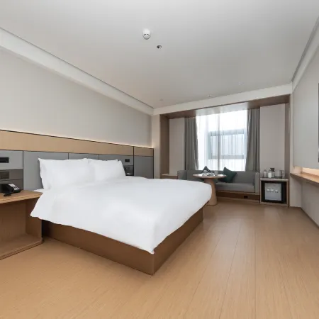JI Hotel (Changde Liuye Lake Daxiaohe Street)