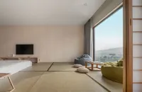 YY HOUSE