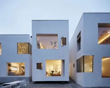 Xinmi Ji You Fang Diverse Homestay Отели рядом с достопримечательностью «Fengquan Lake Scenic Area»