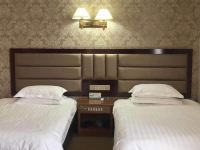 布尔津瑞峰大酒店 - 特惠双床房