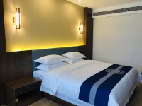 Zhongxin Star Moon Hotel (Zhonglou Village Store, Xichang) Hotels near Golden Scale Beach