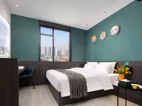 Me Young Me House Hotel (Changsha Wuyi Square Railway Station Subway Station) Hotels near Changsha Train Station