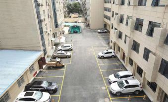 Jiuqi Yazhi Hotel