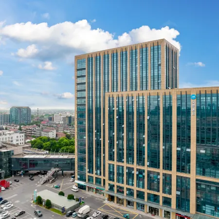 HanTing Hotel (Haining Xucun Zhongguo Jiafang Cheng)