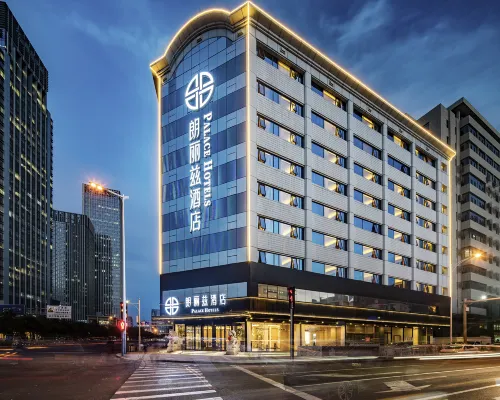 Palace Hotel (Tianjin Nanjing Road Haiguangsi) Hotels near Nankai