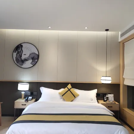 Huichuan Zhuxia Boutique Hotel
