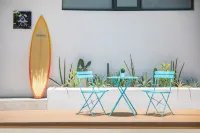 Sanya Miyue·Light Luxury Surfing Seaview Guesthouse (Wuzhizhou Island Houhai Store) Hotels near Wuzhizhou Island Wharf