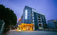 Happy Inn Hotel (Xuchang Gaotie Dongzhan) Hotel in zona Xuchang University
