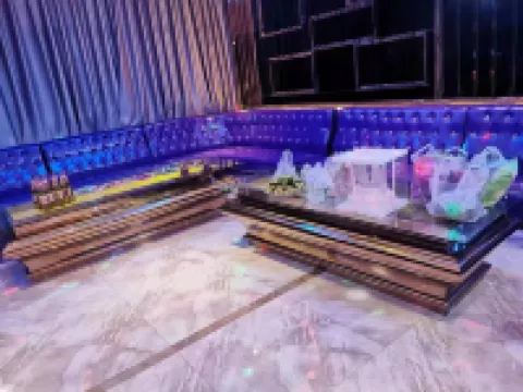 Vienna International Hotel (Baoshan High-speed Railway Station Wuyue Plaza) Hoteles en Baoshan