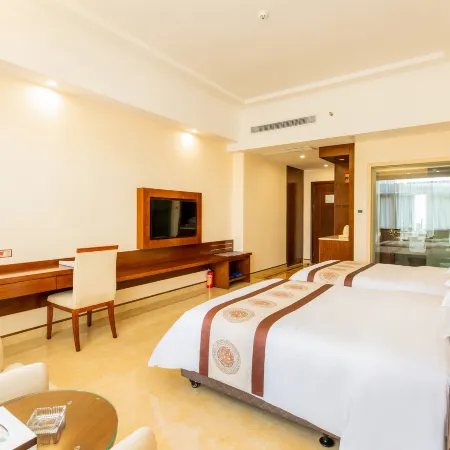 Yangjiang Guanhua Hotel (Hailing Island Dajiaowan)