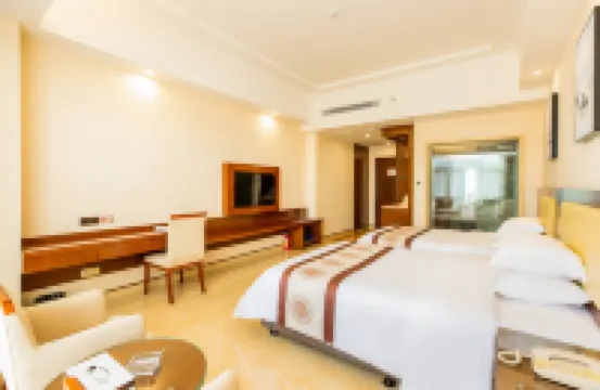 Yangjiang Guanhua Hotel (Hailing Island Dajiaowan)