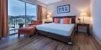 Court Meridian Hotel & Suites