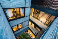 SATORI Boutique Hostel (Li Zhi Wan) Отели рядом с достопримечательностью «Музей Цуй Ван»