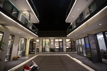 Me&Journey Home Stay Отели рядом с достопримечательностью «University of Chinese Academy of Sciences (North to Hongda Mansion)»