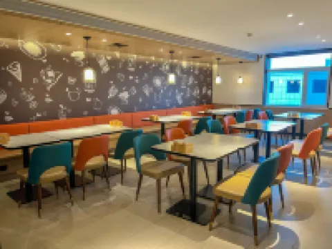 HanTing Hotel (Shenmu Dabaodang)
