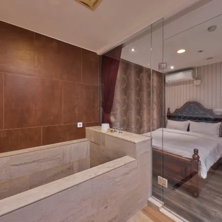 Kyokusui Hotspring Hotel Отели рядом с достопримечательностью «Бэйтоу»