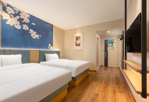 Jinjiang Inn (Shanghai Zhihui Yuan Qu Hulan Road Metro Station) Hotel Overview