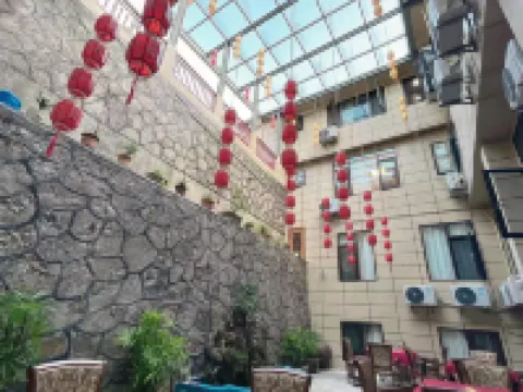Donghe Lijing Hotel