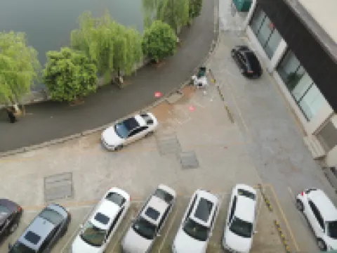 Qitian Hotel (Yingu International)
