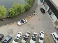 Qitian Hotel (Yingu International)