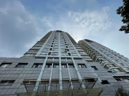 Tianbao Huating Apartment (Shanghai Tongji University Branch)