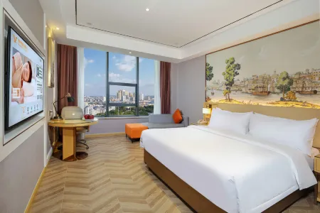 Vienna Hotel (Chongzuo Vientiane Jun Shop)