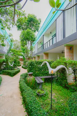 Reddoorz Plus Baan Noppadol Hua Hin Resort