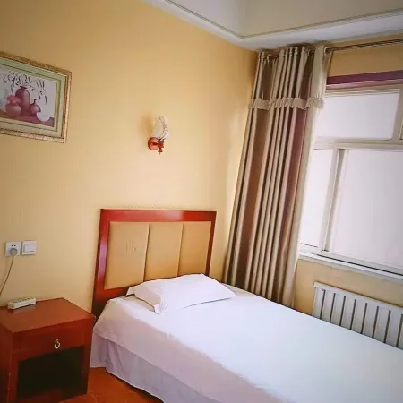 Lianyun Hostel
