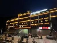 Three color hotel