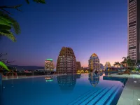 悦元橙江景酒店（西雙版納景洪告莊西雙景星光夜市店）