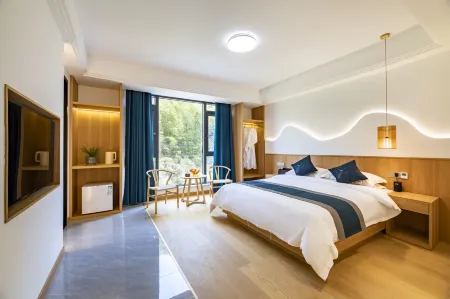 Bixiyue Homestay (Huangshan Scenic Area Nandamen Branch) Отели рядом с достопримечательностью «Lotus Peak»