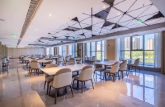 Atour Hotel Ulanqab High-Speed Railway Station - Darideng Avenue - 4-Star