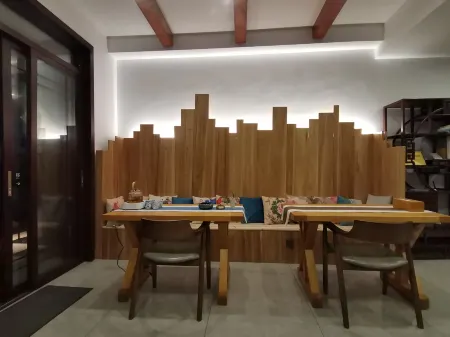 Zhouzhuang Daohua Xiangshe Boutique B&B Отели рядом с достопримечательностью «Nanhu Qiuyue Garden»